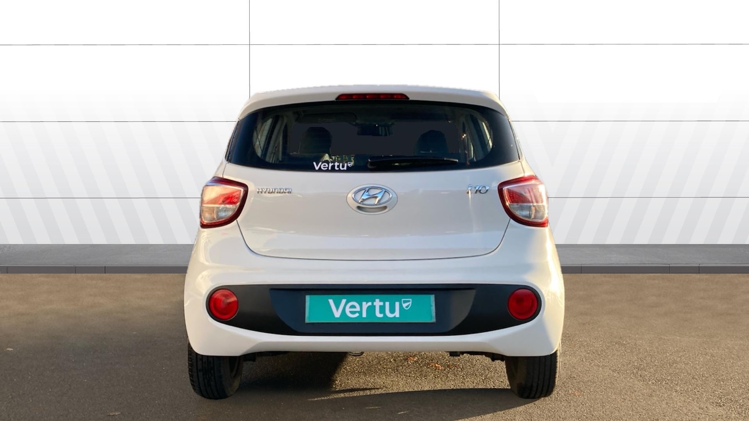 Used Hyundai i10 2017 for sale - 76765055: Photo 6