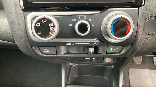 Used Honda Jazz 2019 for sale - 76275907: Photo 31
