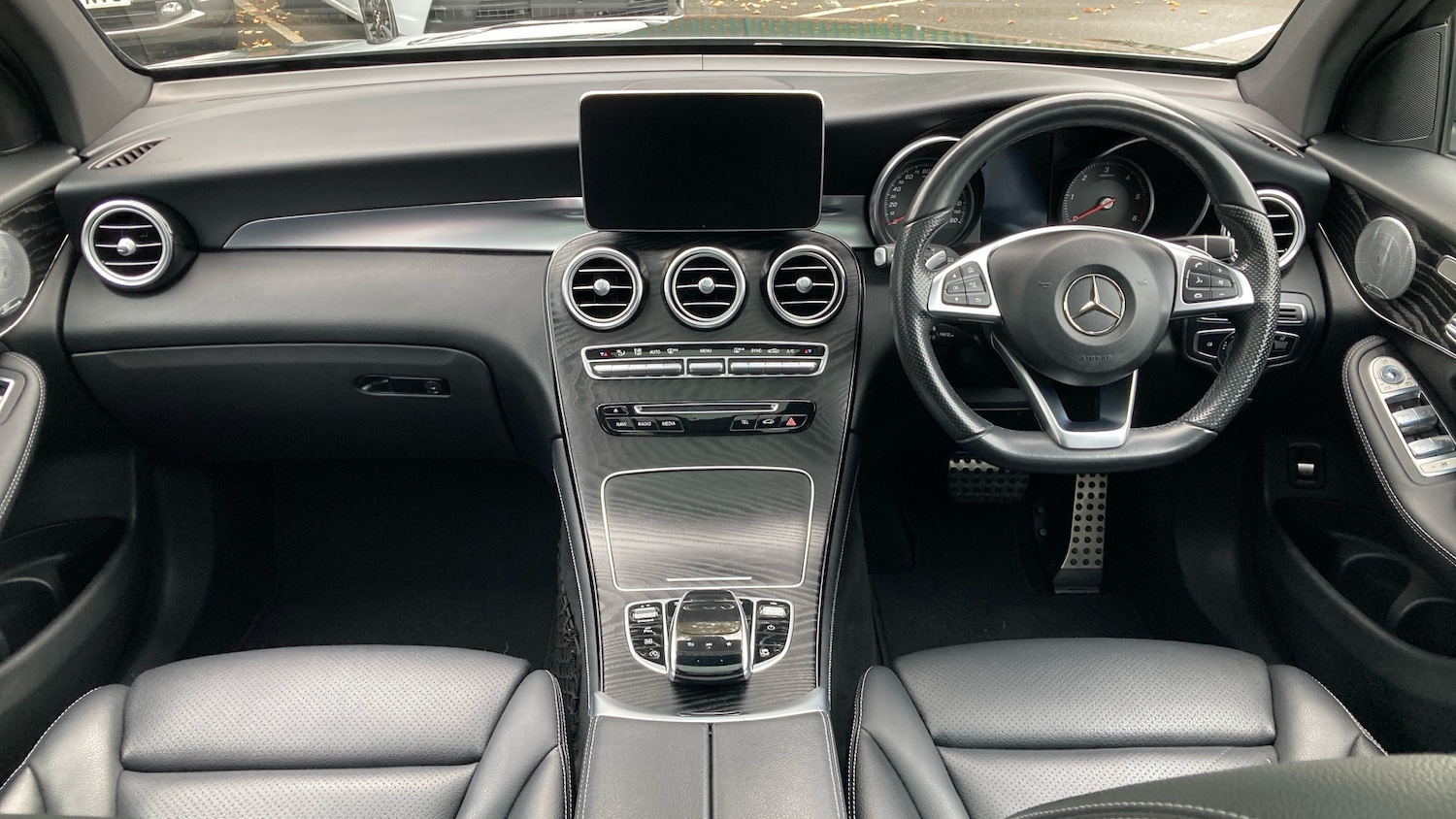 Used Mercedes-Benz GLC 2018 for sale - 76127980: Photo 10