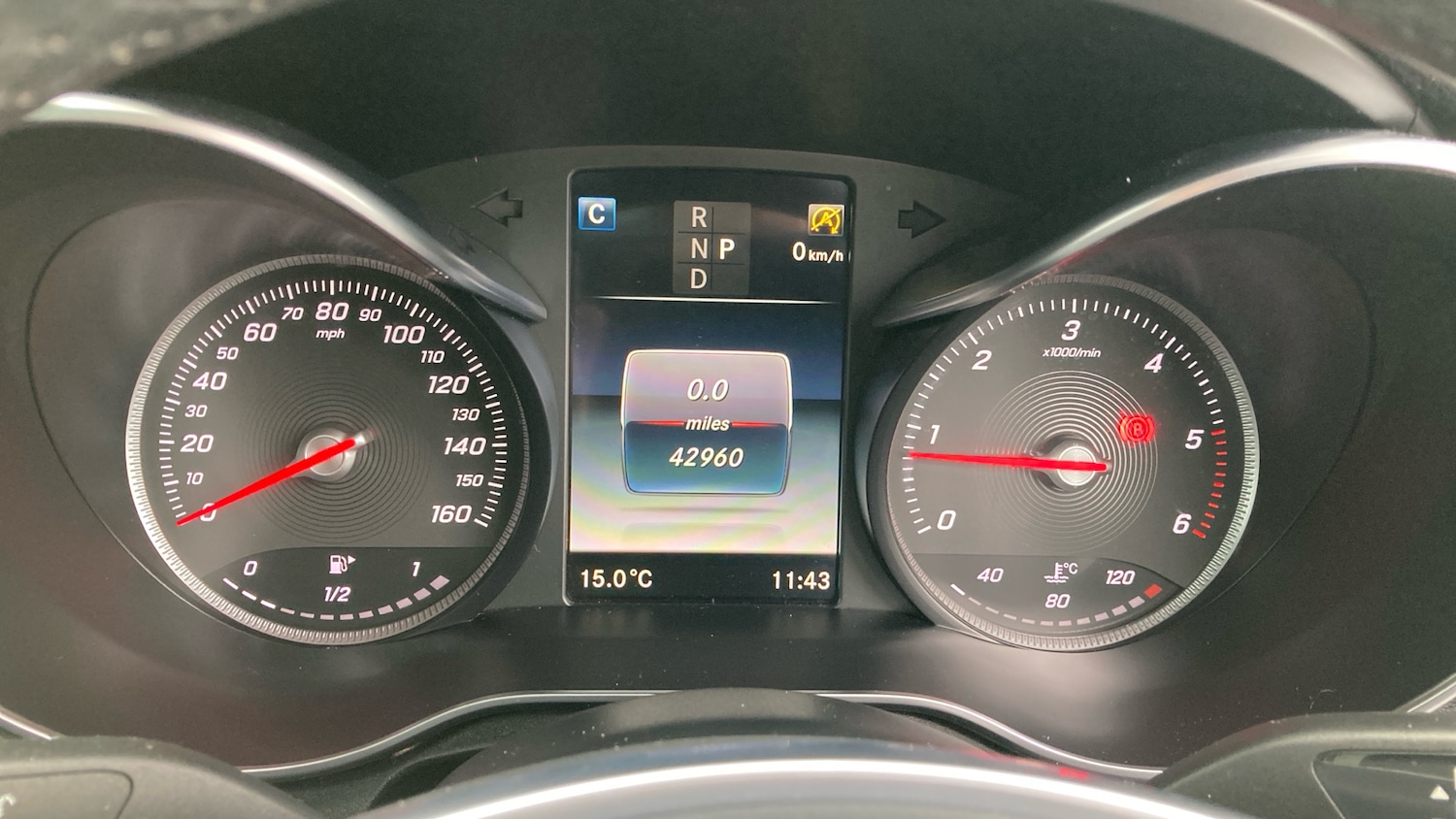 Used Mercedes-Benz GLC 2018 for sale - 76127980: Photo 18