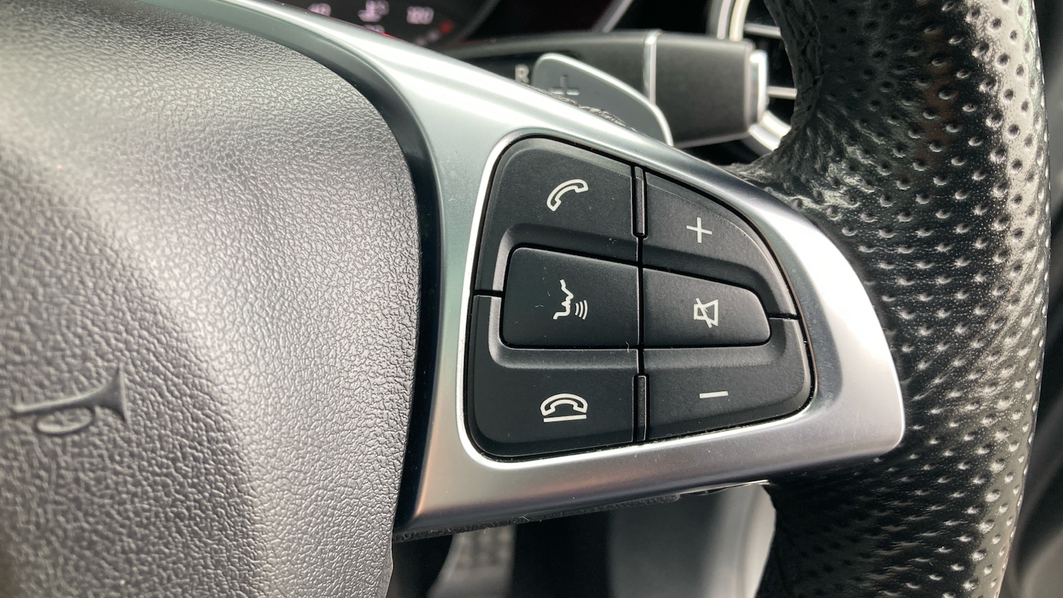 Used Mercedes-Benz GLC 2018 for sale - 76127980: Photo 24