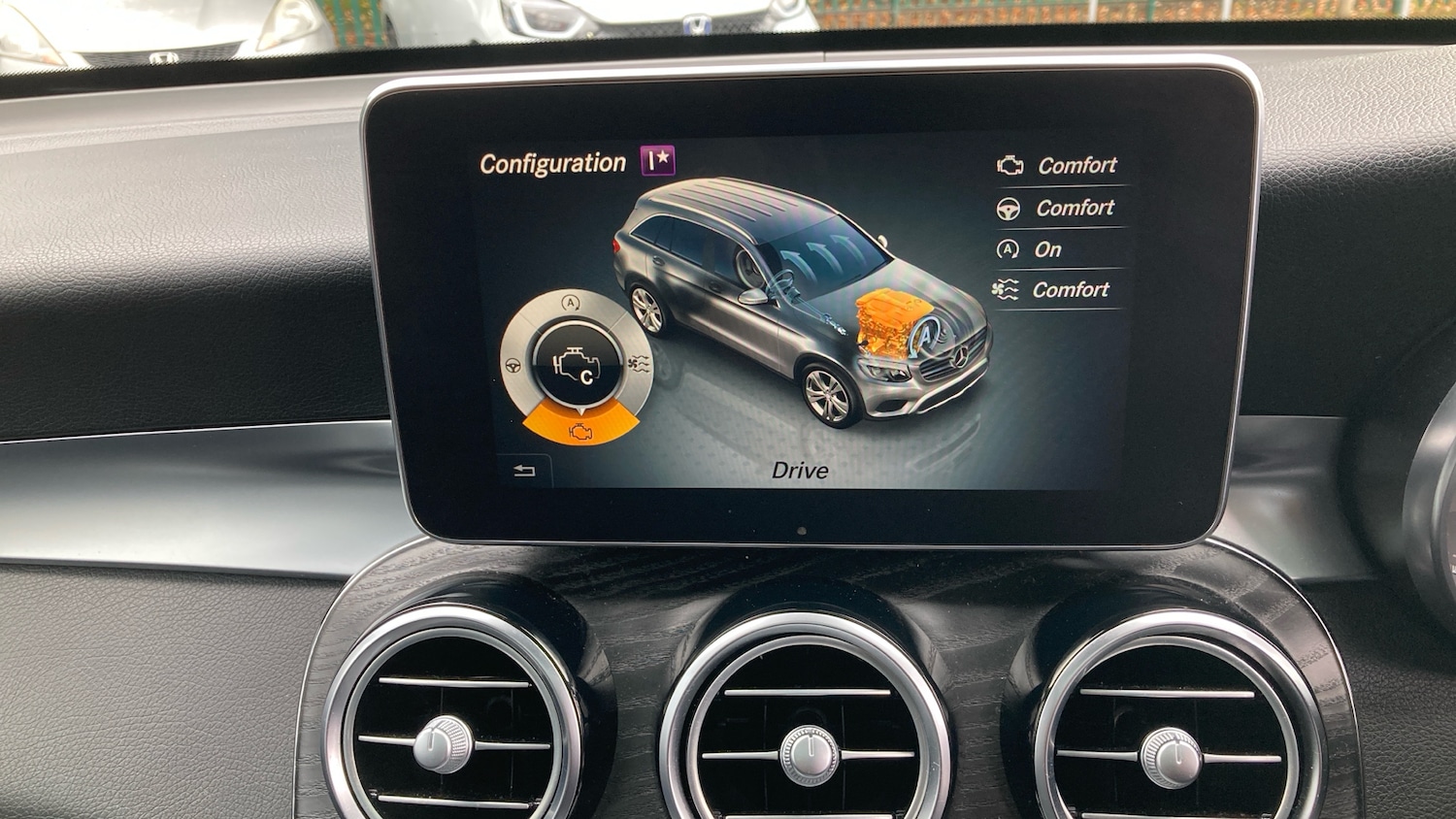 Used Mercedes-Benz GLC 2018 for sale - 76127980: Photo 33