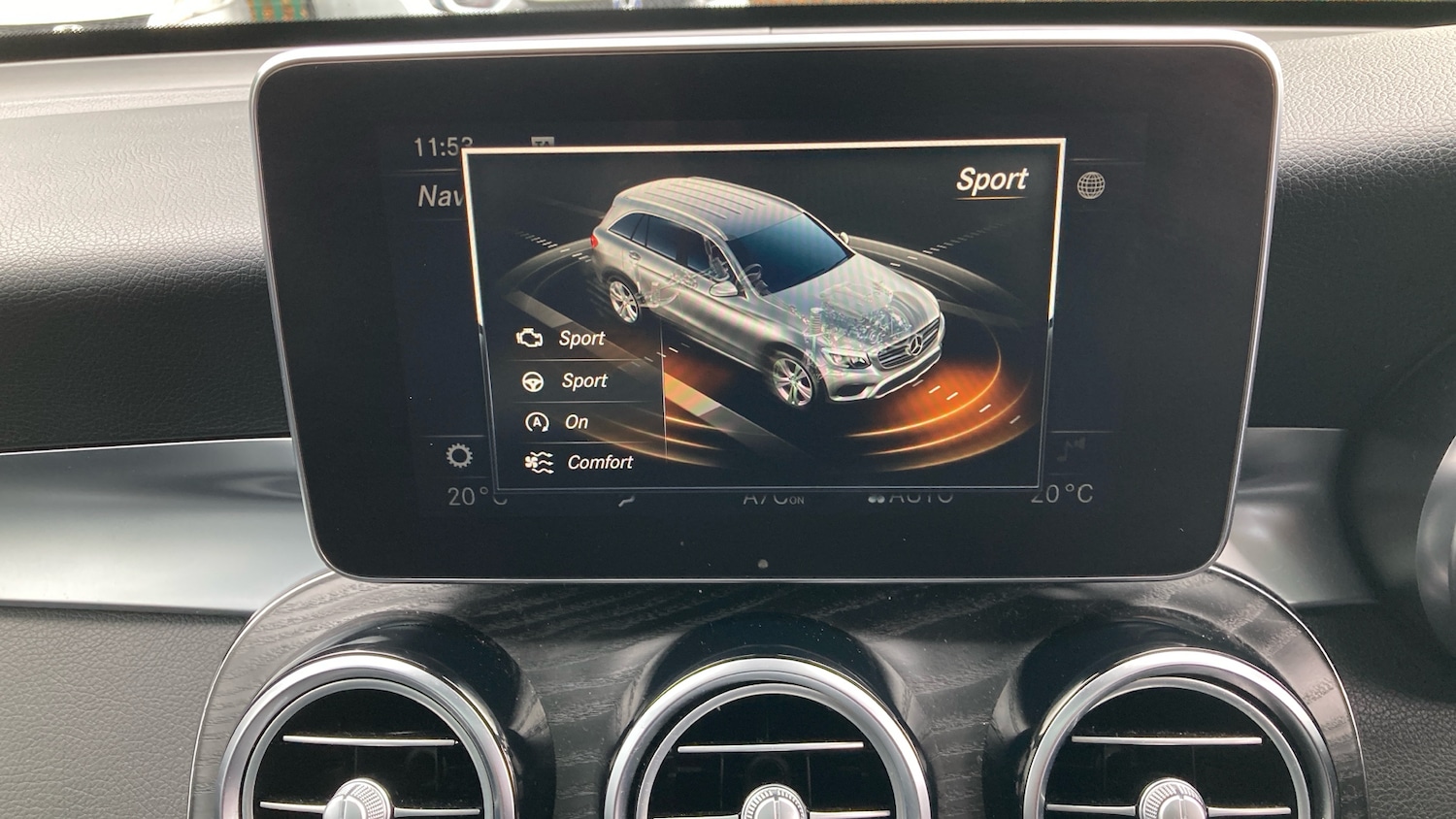 Used Mercedes-Benz GLC 2018 for sale - 76127980: Photo 36