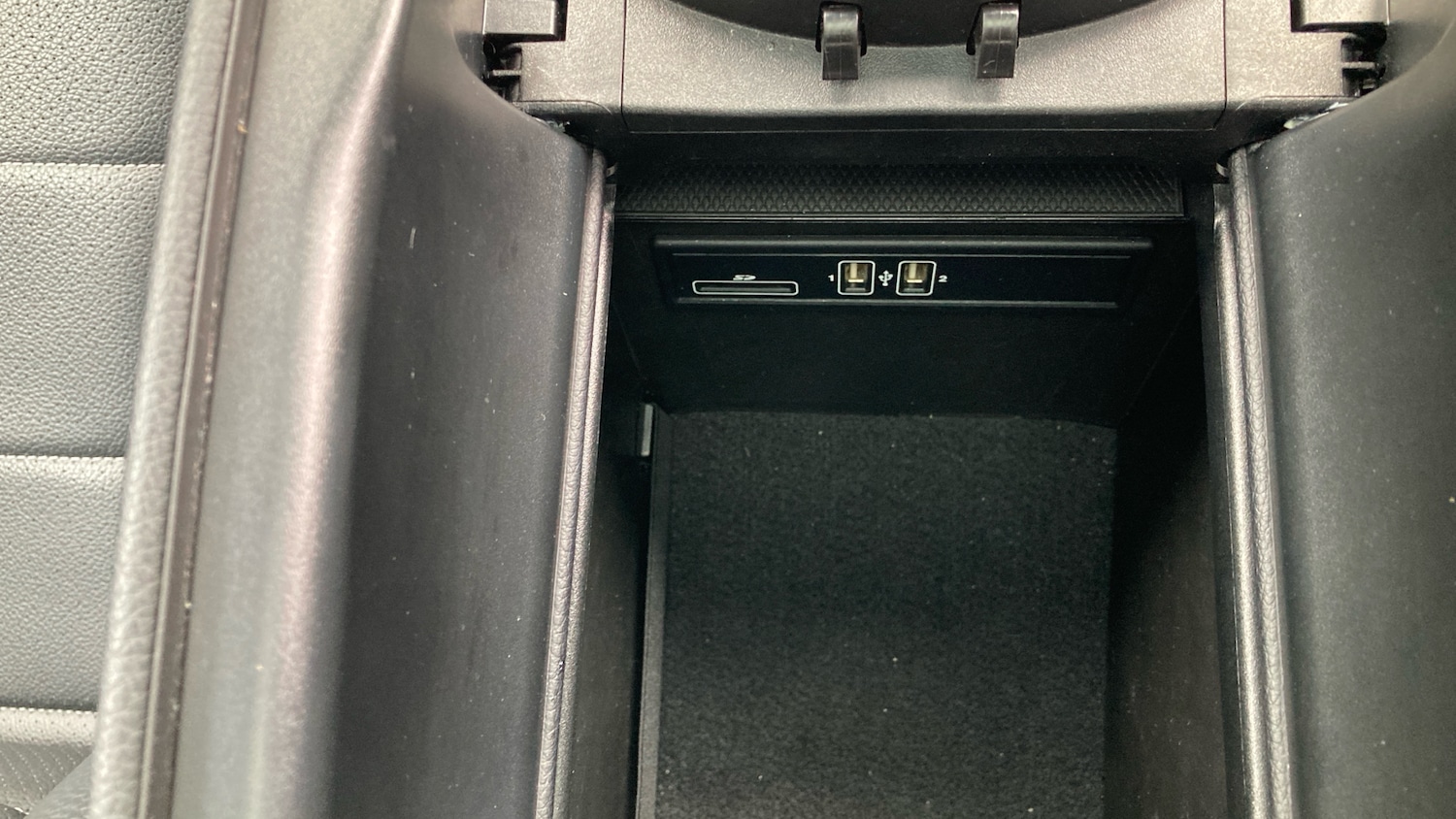 Used Mercedes-Benz GLC 2018 for sale - 76127980: Photo 47