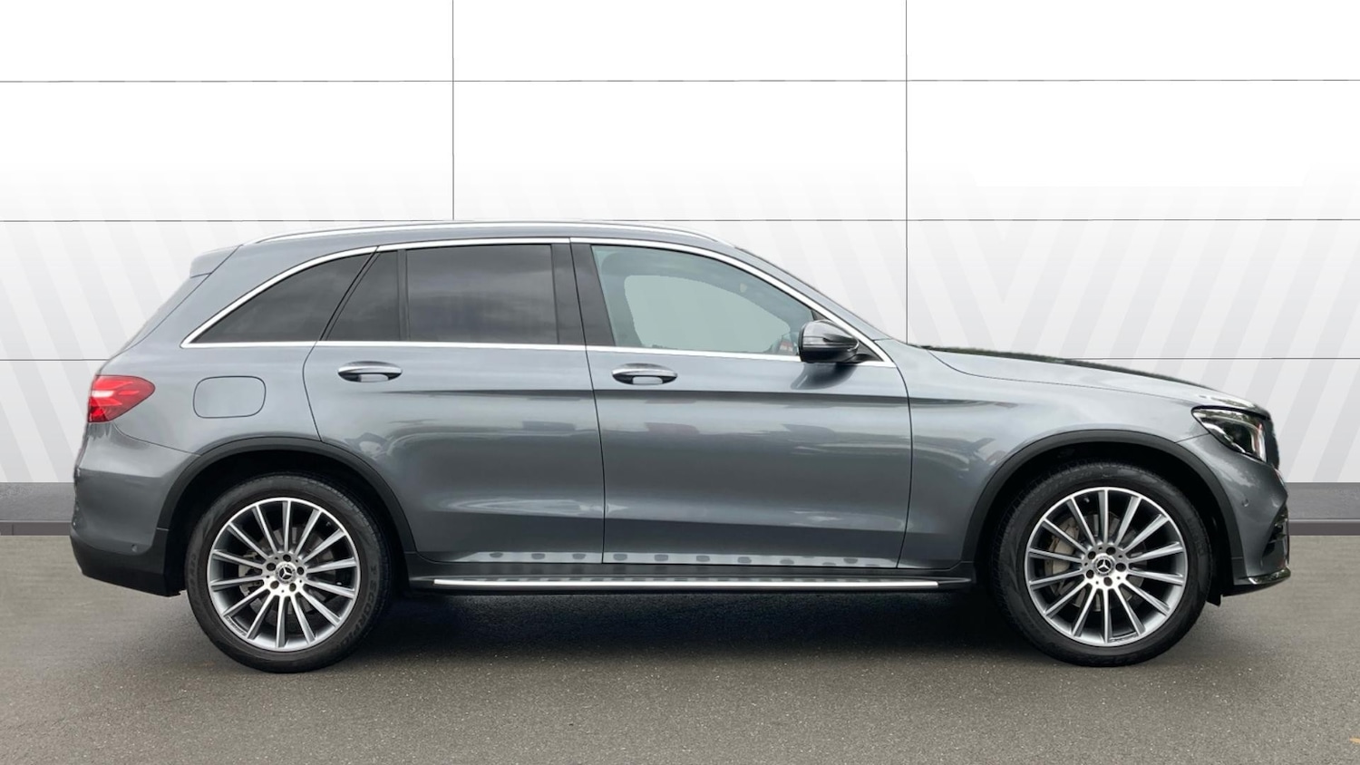 Used Mercedes-Benz GLC 2018 for sale - 76127980: Photo 5