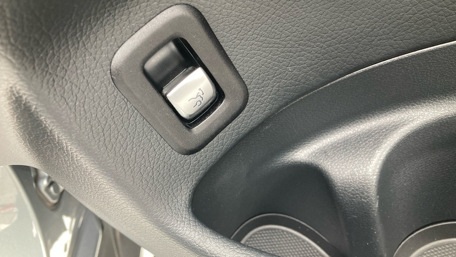 Used Mercedes-Benz GLC 2018 for sale - 76127980: Photo 54