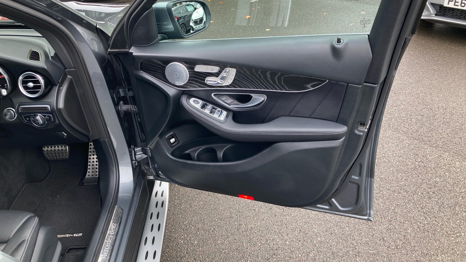 Used Mercedes-Benz GLC 2018 for sale - 76127980: Photo 55