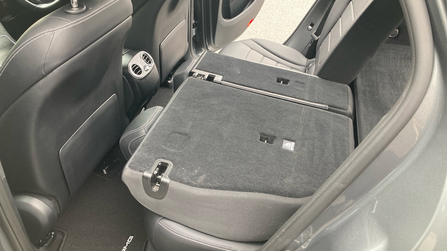 Used Mercedes-Benz GLC 2018 for sale - 76127980: Photo 63