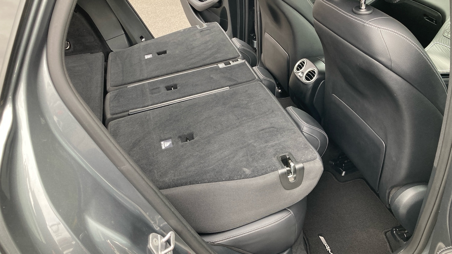 Used Mercedes-Benz GLC 2018 for sale - 76127980: Photo 64