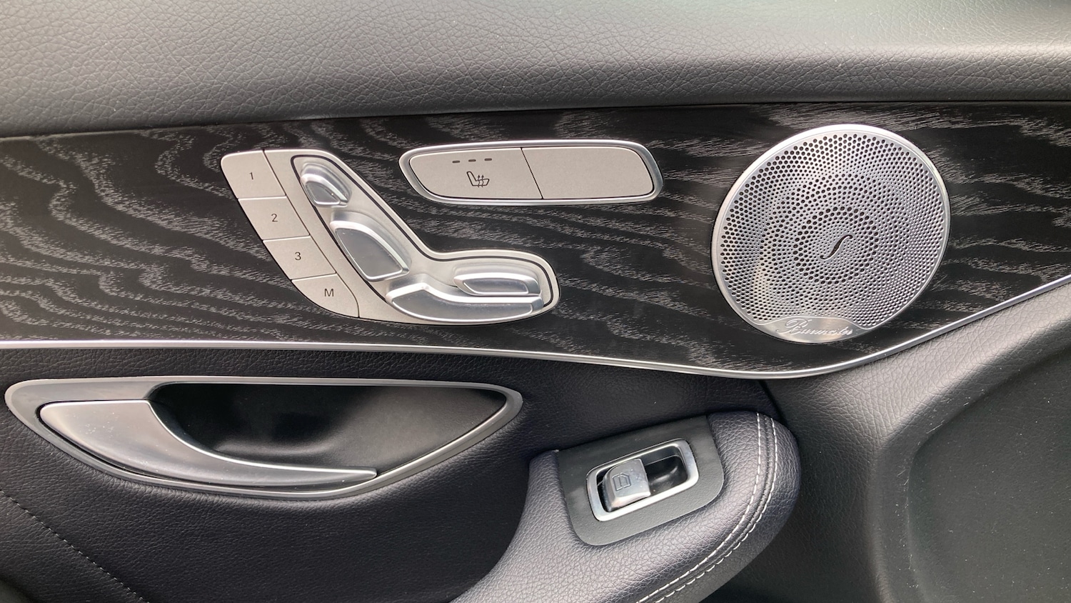 Used Mercedes-Benz GLC 2018 for sale - 76127980: Photo 82