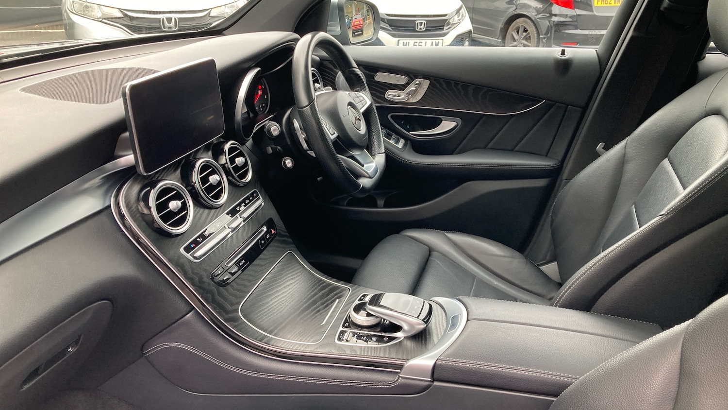 Used Mercedes-Benz GLC 2018 for sale - 76127980: Photo 9