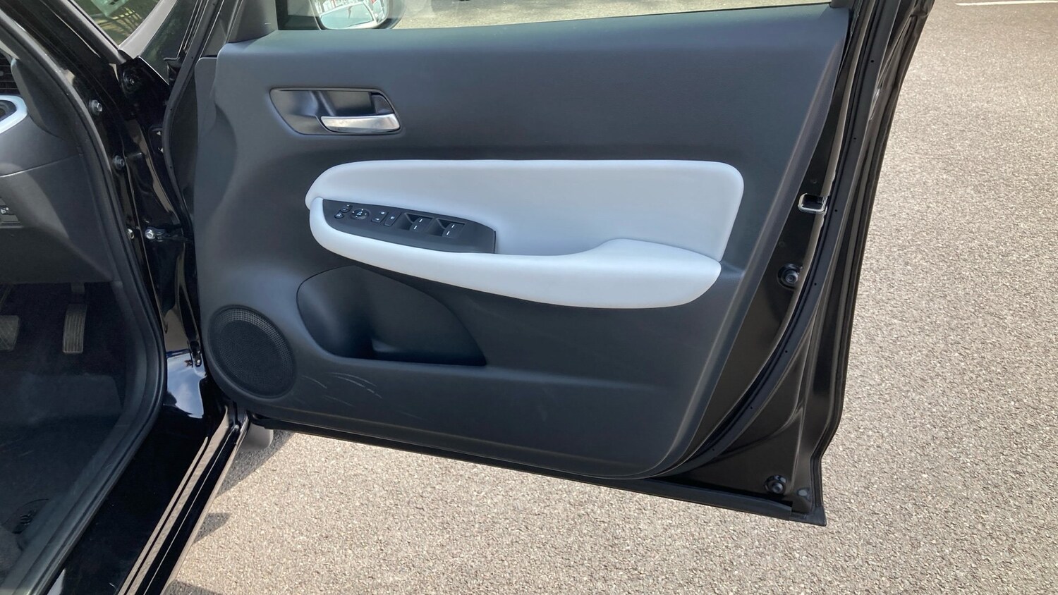 Vehicle 29