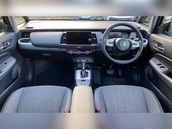 Used Honda Jazz 2025 for sale - 76253130: Photo 4