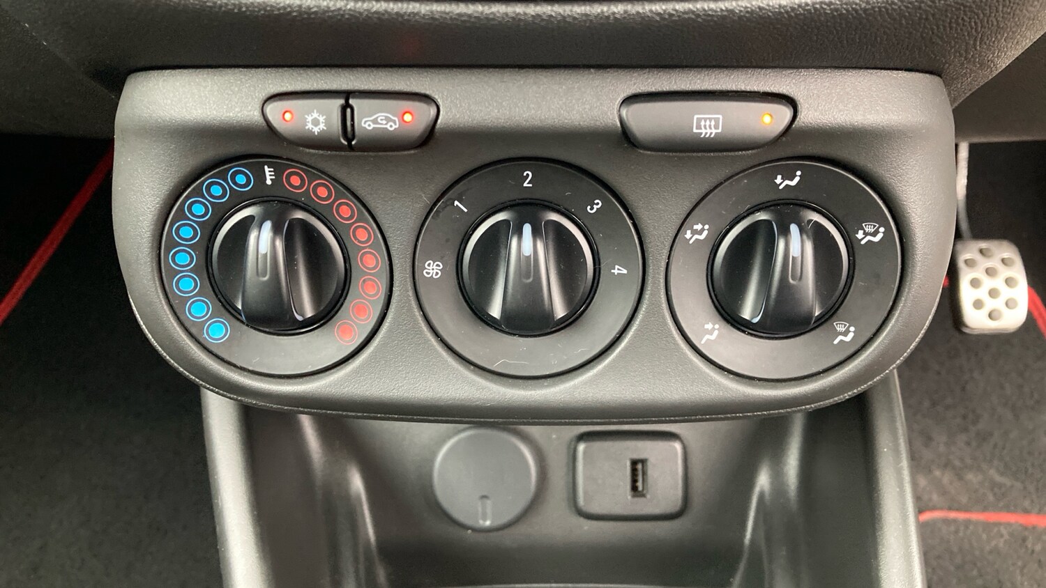 Used Vauxhall Corsa 2016 for sale - 78122304: Photo 28