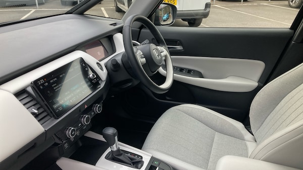 Used Honda Jazz 2023 for sale - 76265908: Photo 2