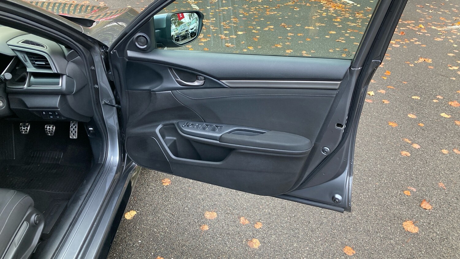 Used Honda Civic 2021 for sale - 76402357: Photo 43