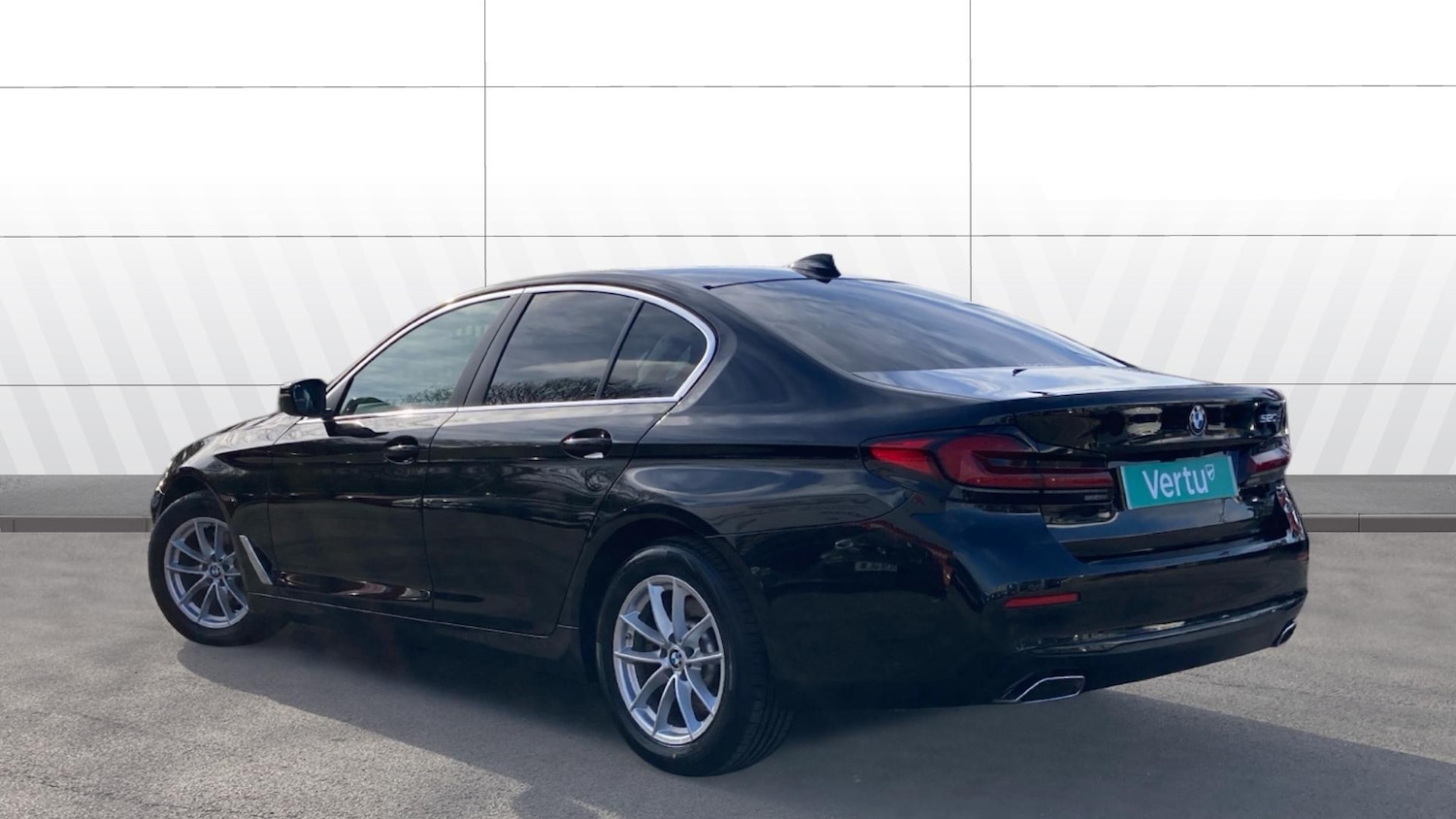 Used BMW 5 Series 2021 for sale - 77917142: Photo 2