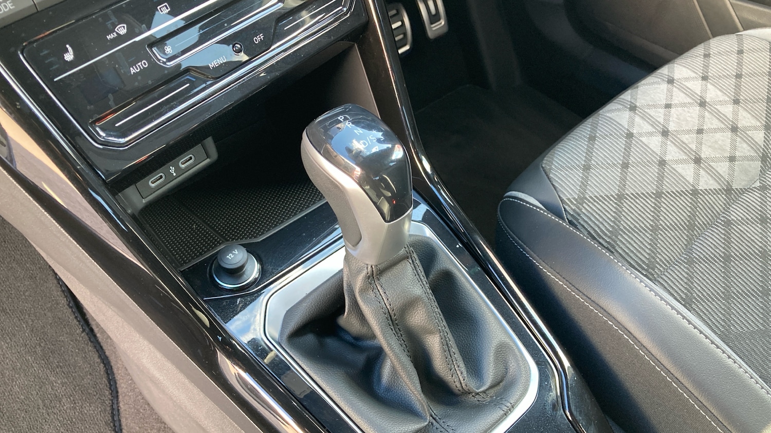 Used Volkswagen T-Roc 2023 for sale - 78198713: Photo 13