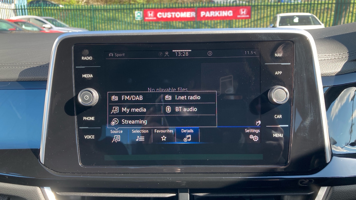 Used Volkswagen T-Roc 2023 for sale - 78198713: Photo 24