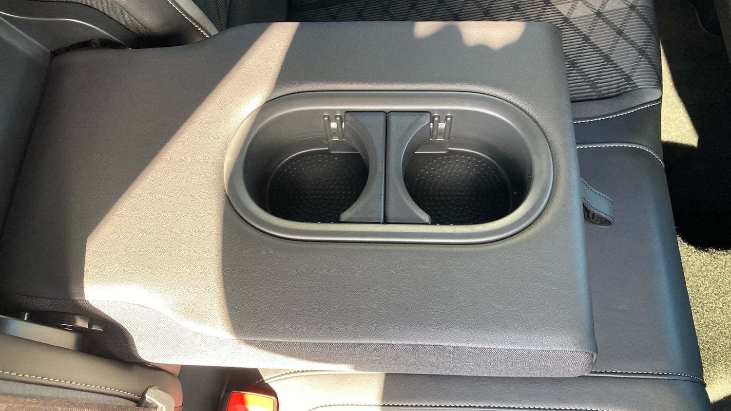 Used Volkswagen T-Roc 2023 for sale - 78198713: Photo 43