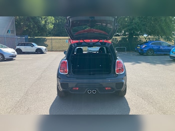 Used MINI Hatch 2019 for sale - 79173344: Photo