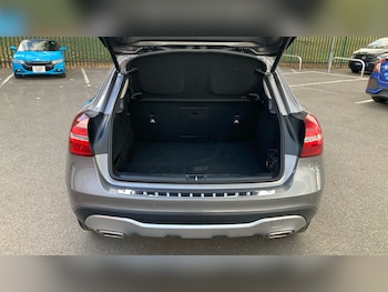 Used Mercedes-Benz GLA 2017 for sale - 75880818: Photo