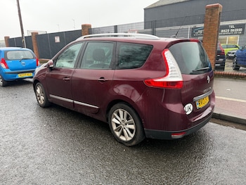Used Renault Grand Scenic 2013 for sale - 77459981: Photo