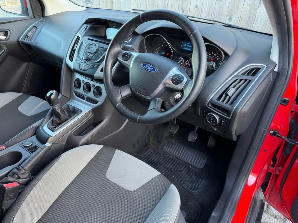 Used Ford Focus 2014 for sale - 76923125: Photo 9