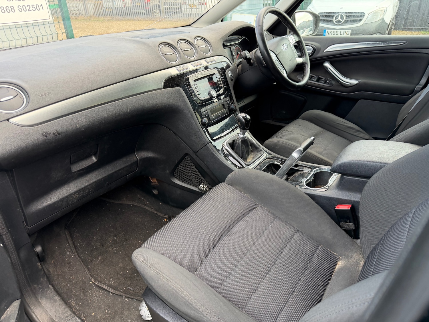 Used Ford S-Max 2012 for sale - 77789108: Photo 4