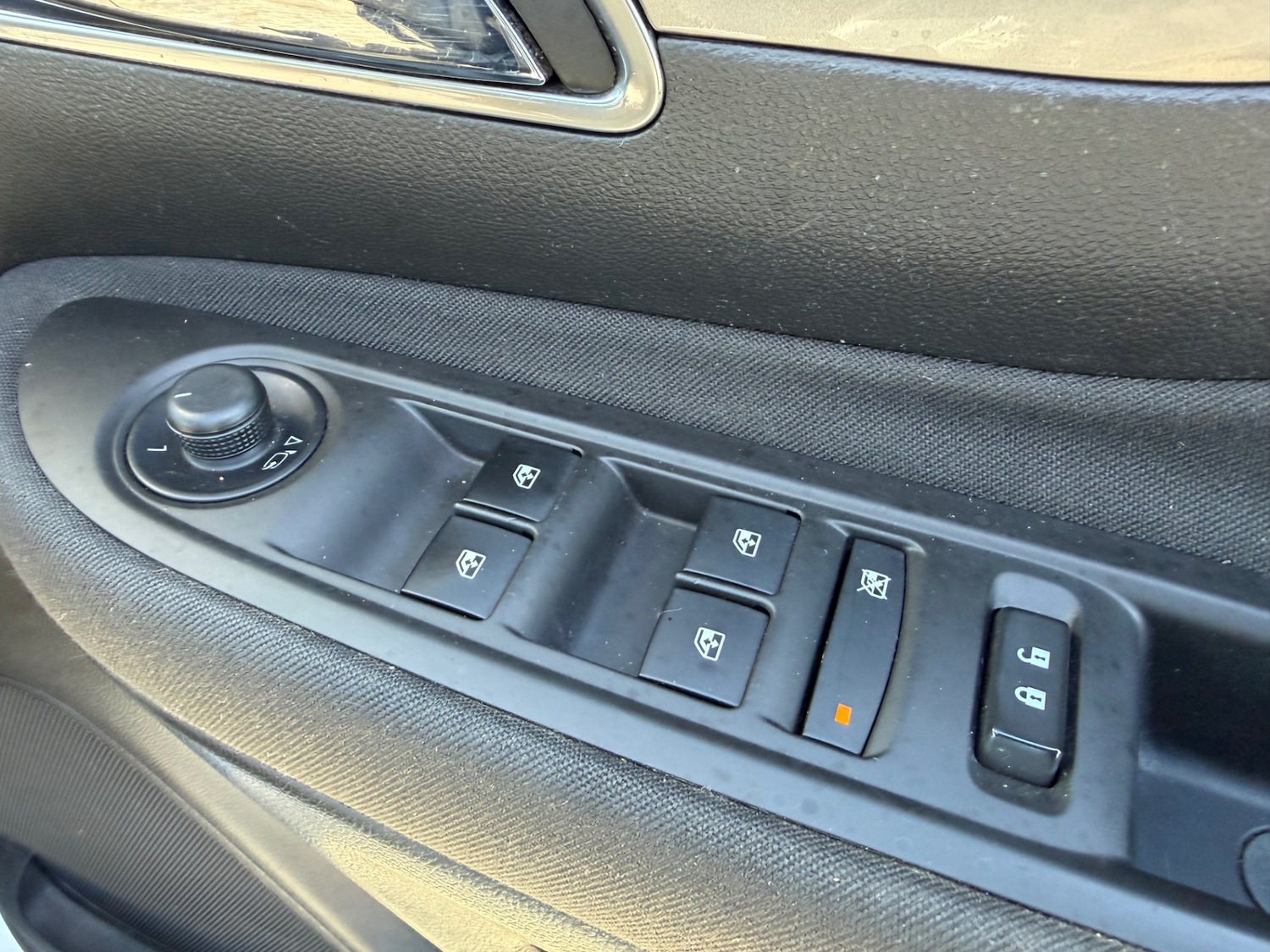 Used Vauxhall Mokka 2014 for sale - 77962052: Photo 11