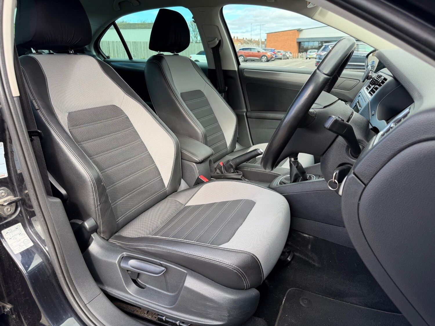 Used Volkswagen Jetta 2011 for sale - 78085088: Photo 10