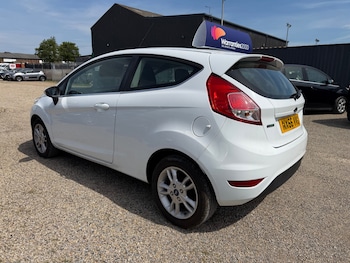 Used Ford Fiesta 2016 for sale - 78828140: Photo
