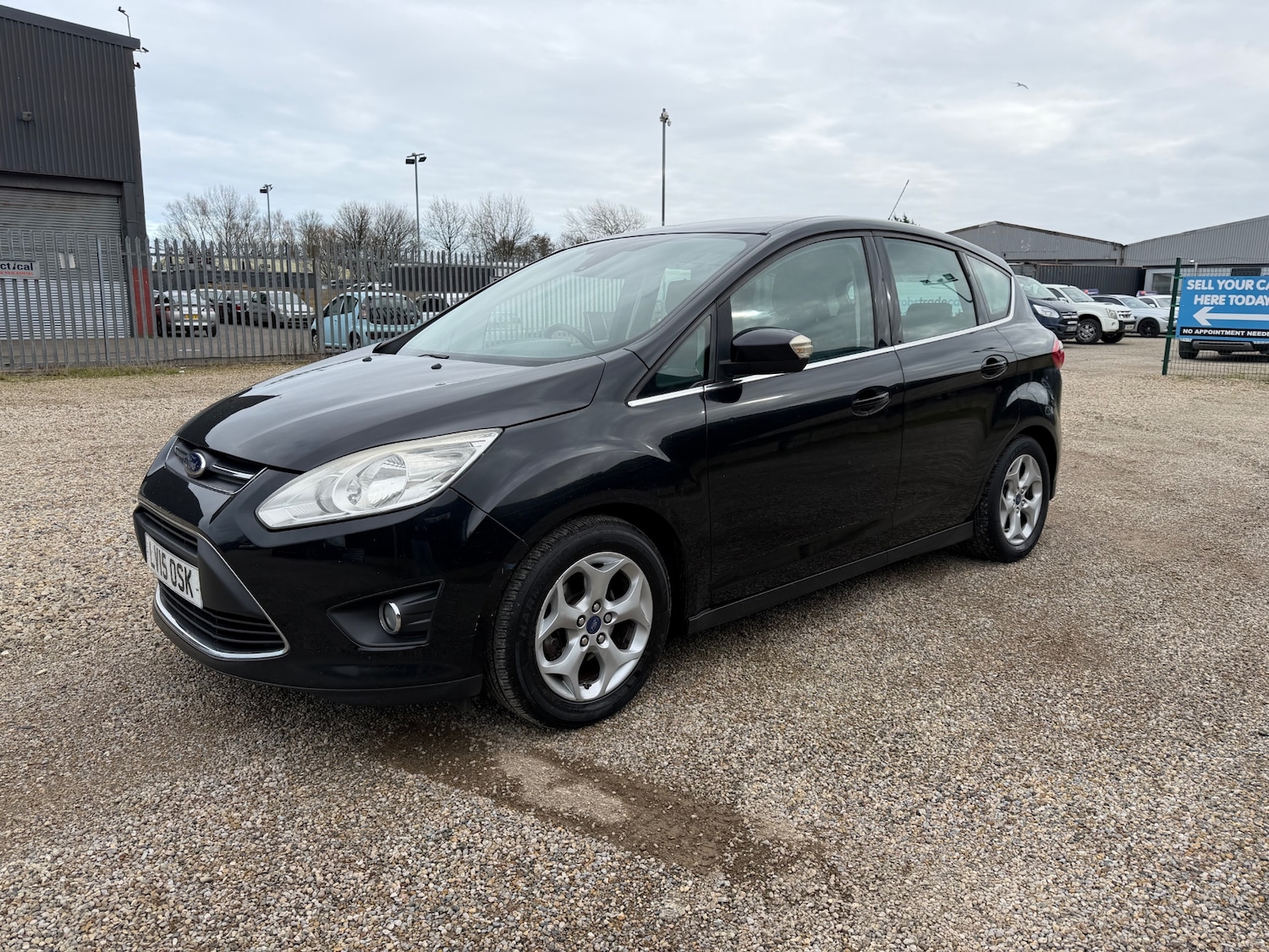Used Ford C-Max 2015 for sale - 77736072: Photo 3