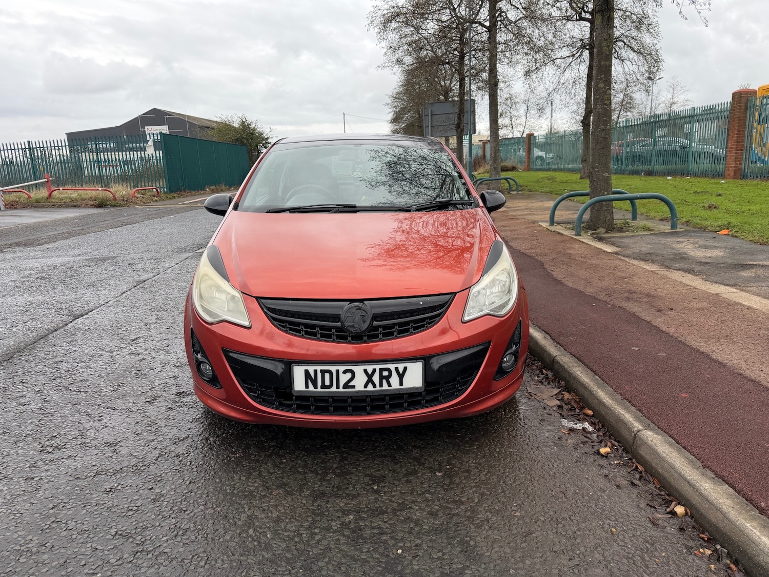Used Vauxhall Corsa 2012 for sale - 77168766: Photo 2