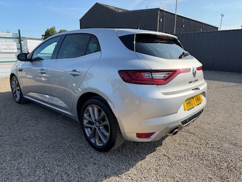 Used Renault Megane 2017 for sale - 79535211: Photo