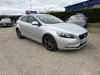 Used Volvo V40 2015 for sale - 78819487: Photo