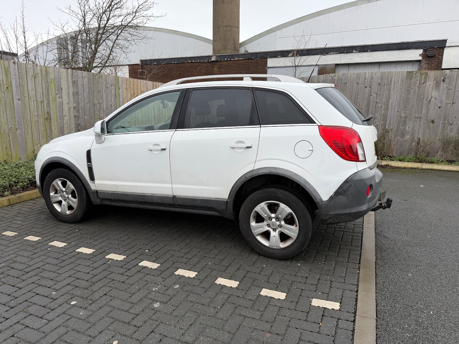 Used Vauxhall Antara 2011 for sale - 77392351: Photo 6