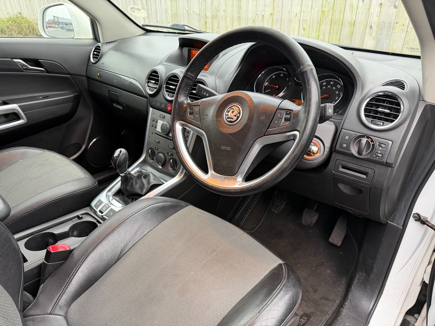 Used Vauxhall Antara 2011 for sale - 77392351: Photo 7