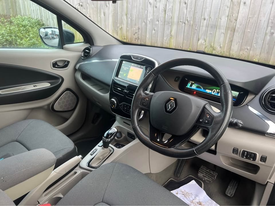 Used Renault Zoe 2015 for sale - 76931550: Photo 8