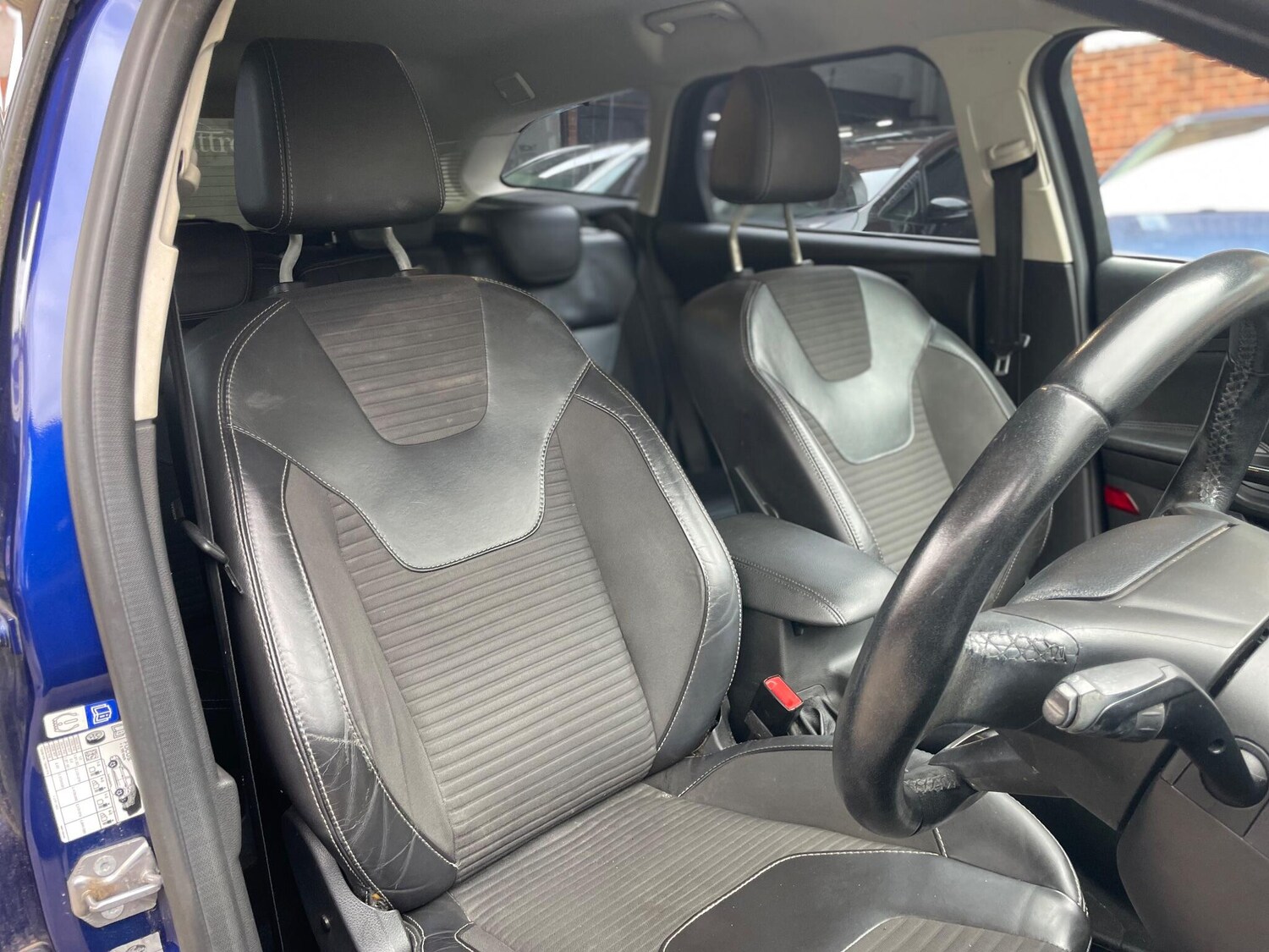 Used Ford Focus for sale - 77683744: Photo 31