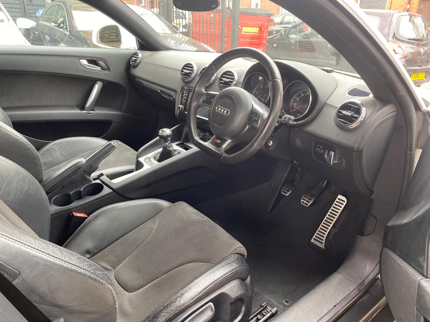 Used Audi TT 2009 for sale - 76318153: Photo 16