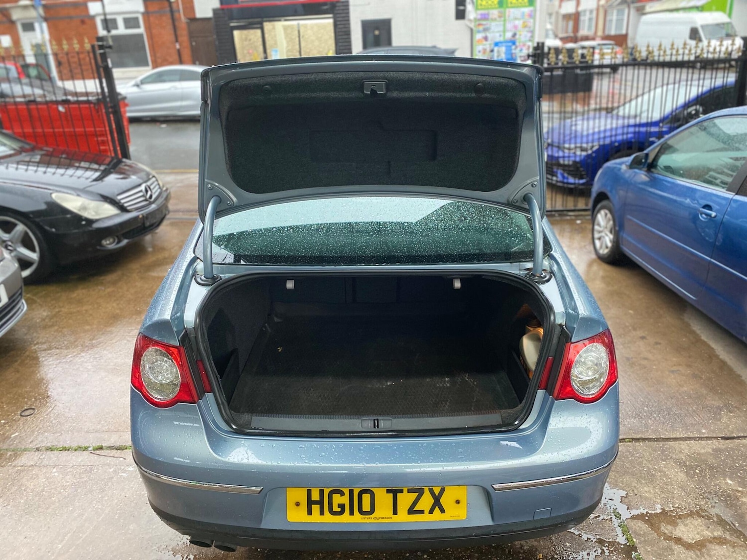 Used Volkswagen Passat 2010 for sale - 76592832: Photo 19