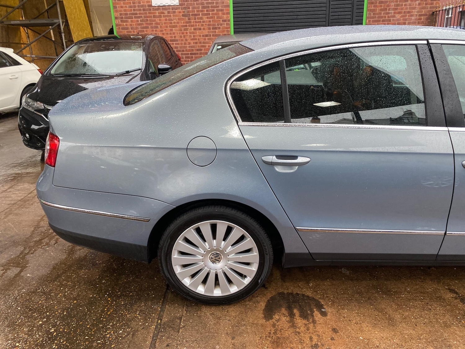 Used Volkswagen Passat 2010 for sale - 76592832: Photo 7