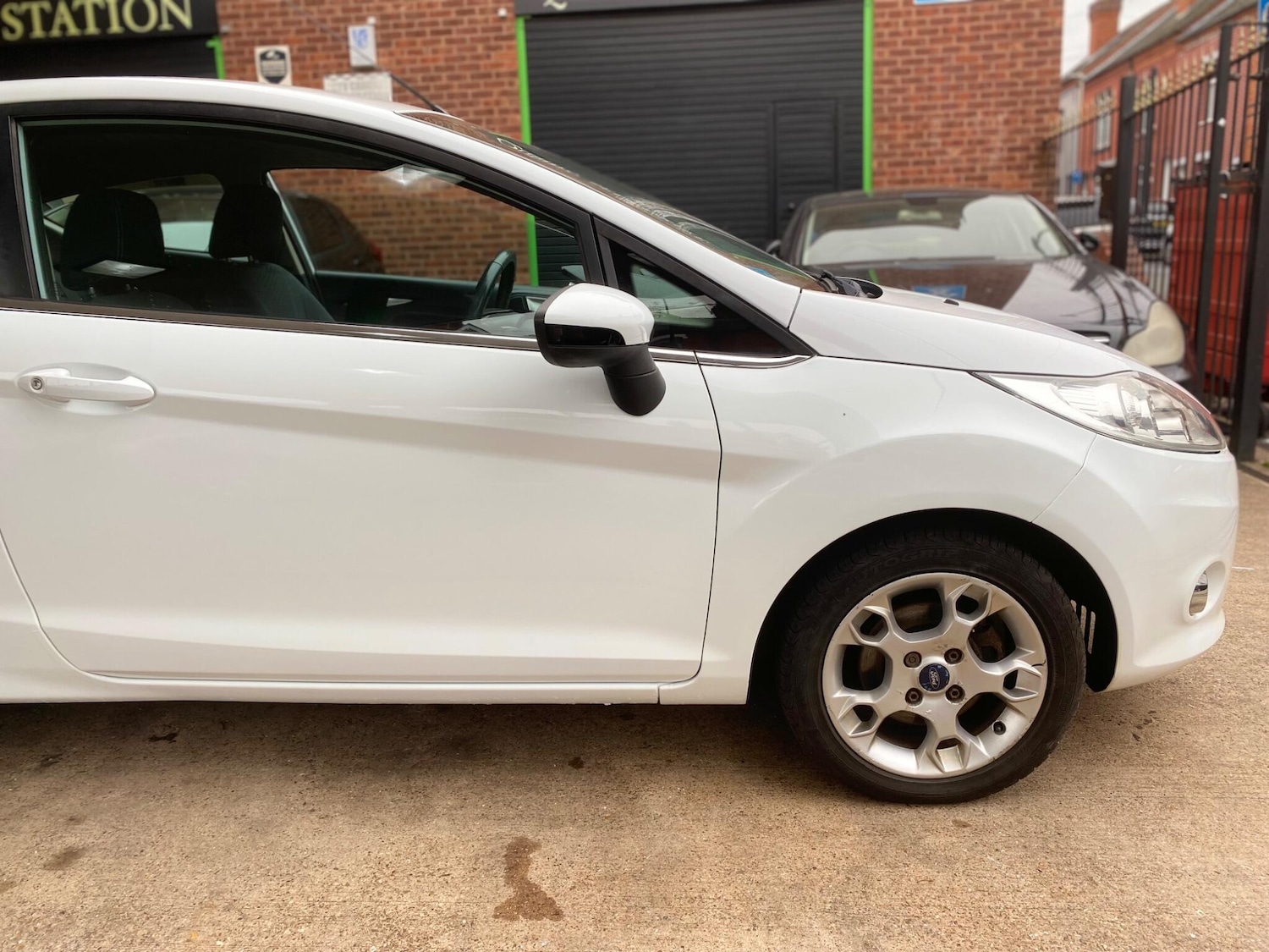Used Ford Fiesta 2012 for sale - 76283281: Photo 5