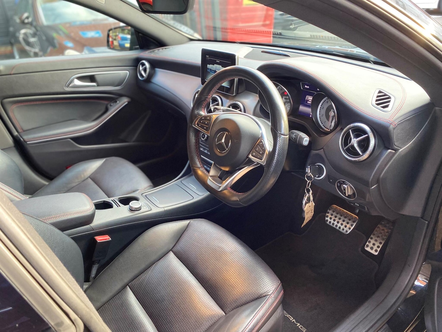Used Mercedes-Benz CLA 2015 for sale - 76832557: Photo 28