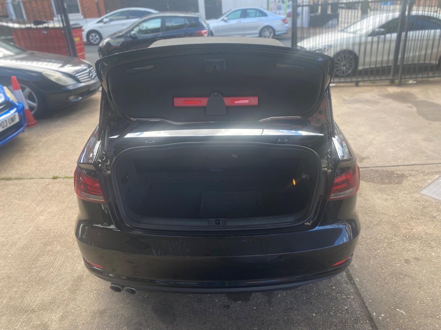 Used Audi A3 Cabriolet 2014 for sale - 76195928: Photo 16