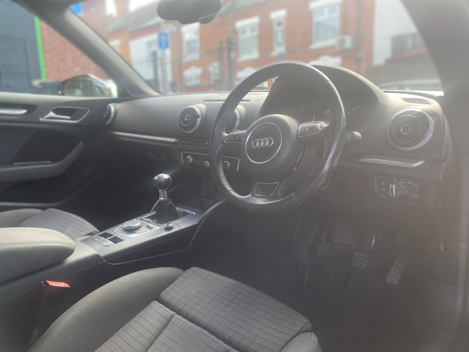 Used Audi A3 Cabriolet 2014 for sale - 76195928: Photo 17