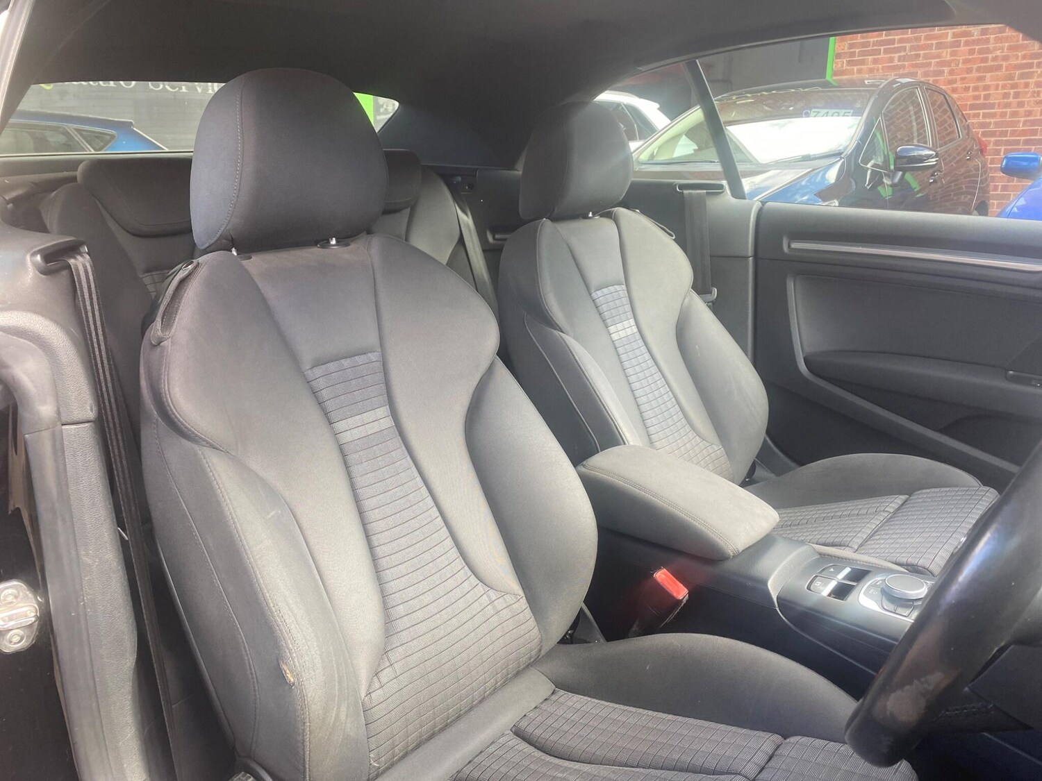 Used Audi A3 Cabriolet 2014 for sale - 76195928: Photo 18