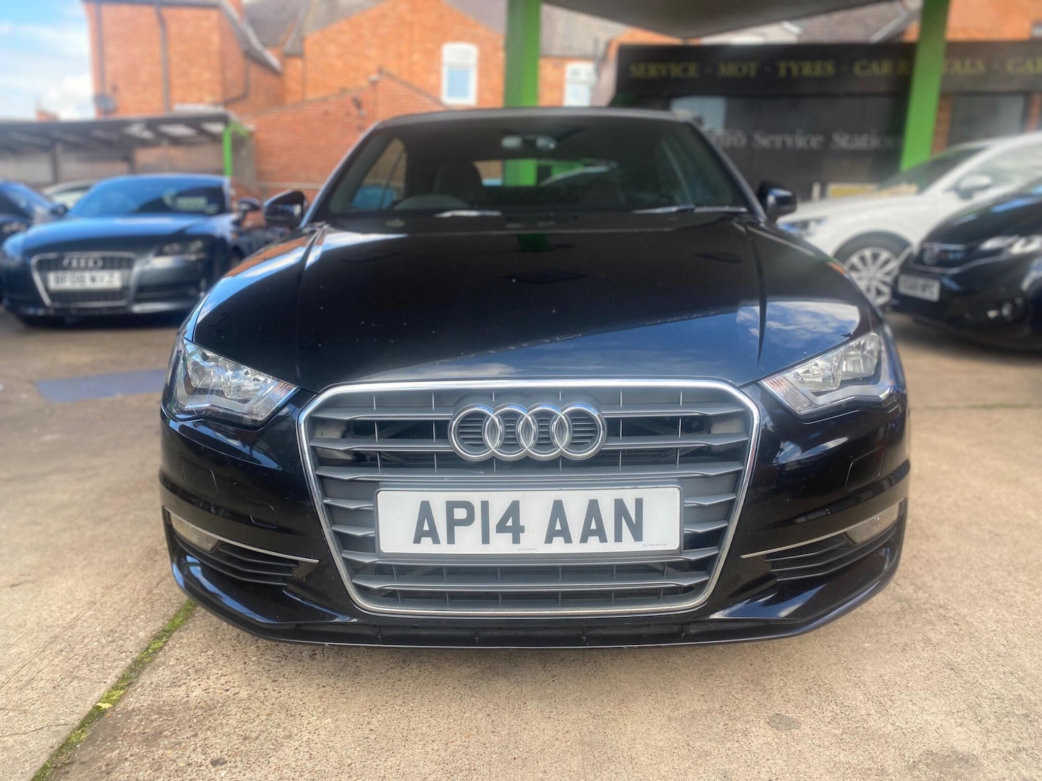 Used Audi A3 Cabriolet 2014 for sale - 76195928: Photo 2