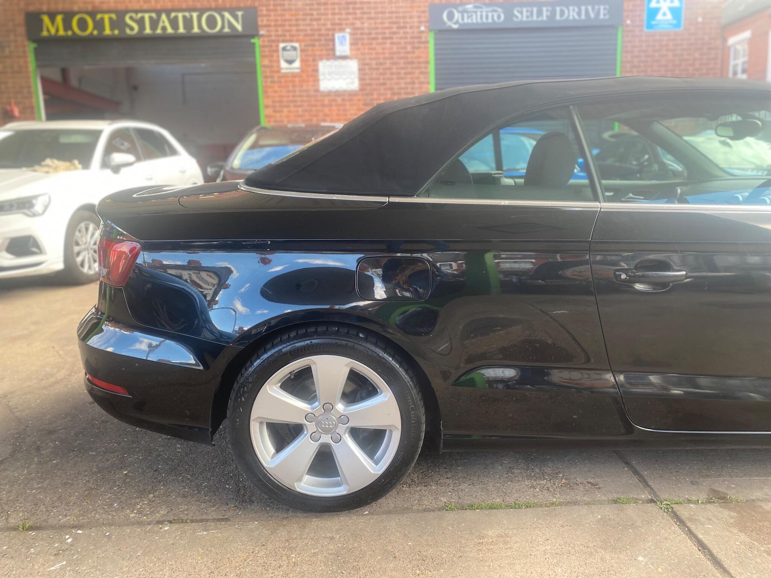 Used Audi A3 Cabriolet 2014 for sale - 76195928: Photo 6